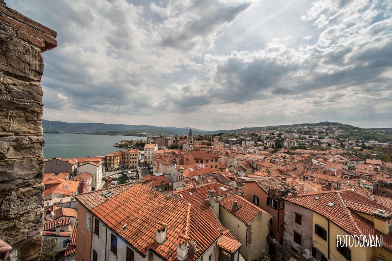 Castello Di Muggia Bed and Breakfast Buitenkant foto